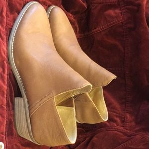 Gently used Lucky brand leather ankle boots size 9